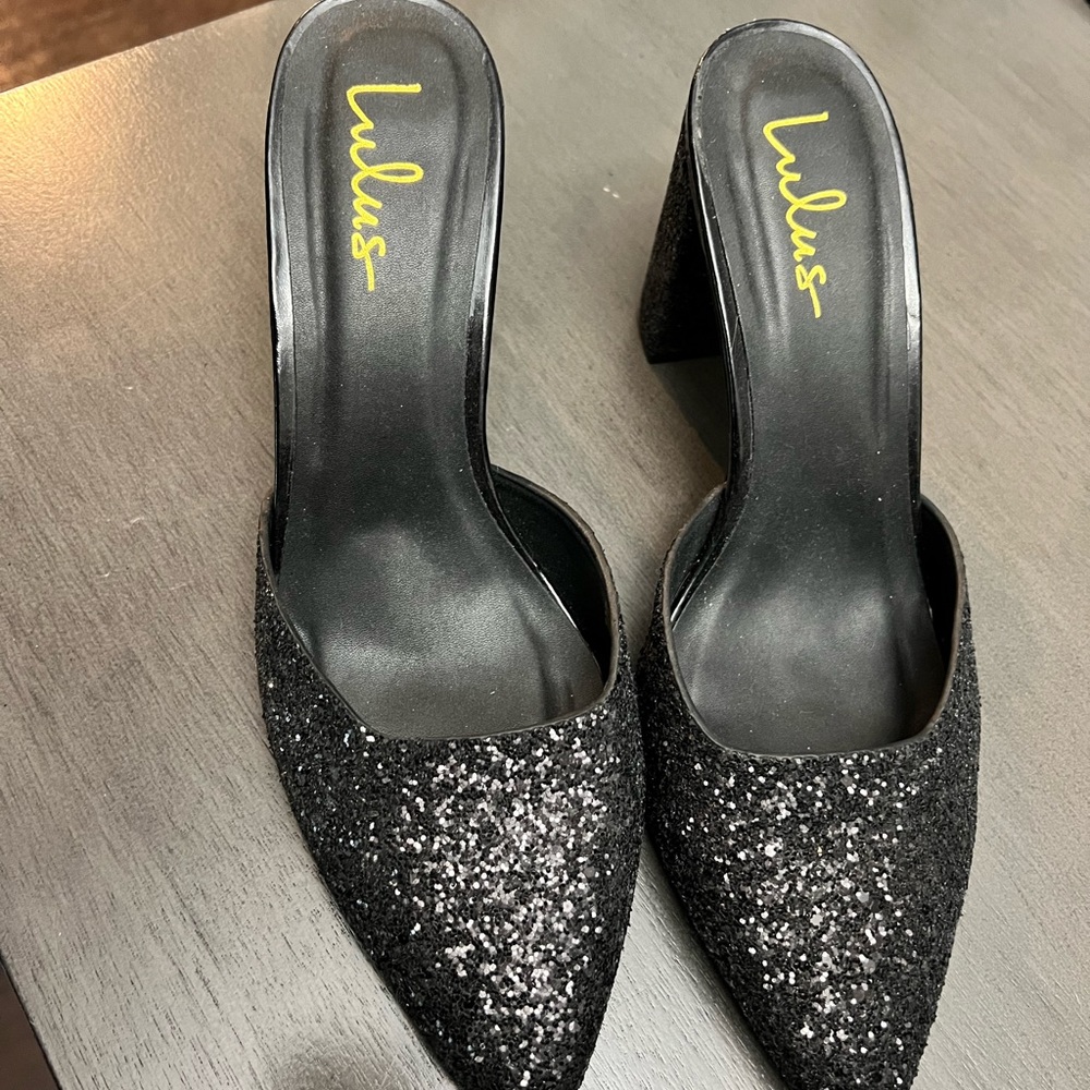 Women’s Lulus Size 9 Sparkly Heels